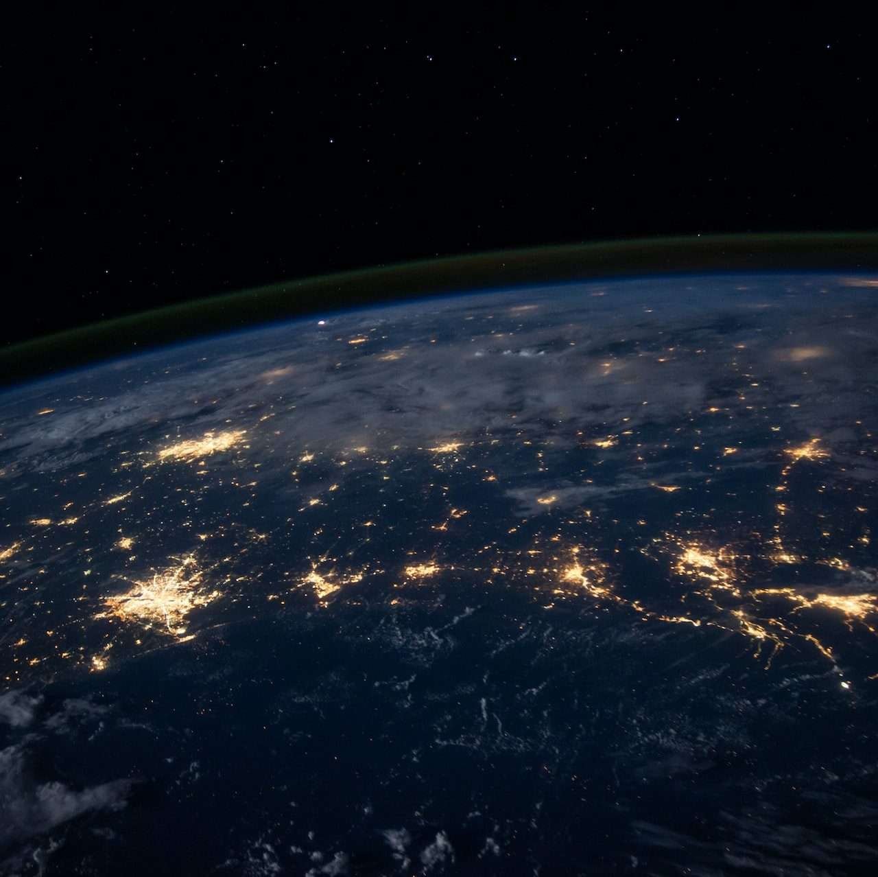 https://mutrol.com/wp-content/uploads/2022/10/Ciberseguridad-min-1280x1278.jpg