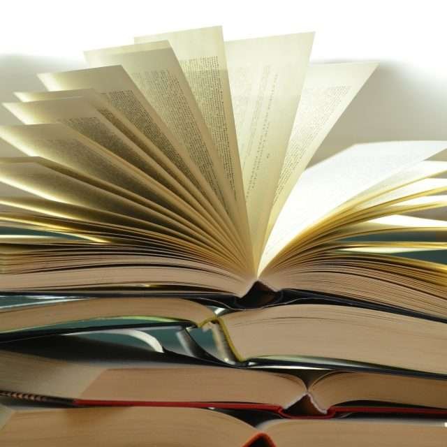 https://mutrol.com/wp-content/uploads/2022/10/Educacion-min-640x640.jpg