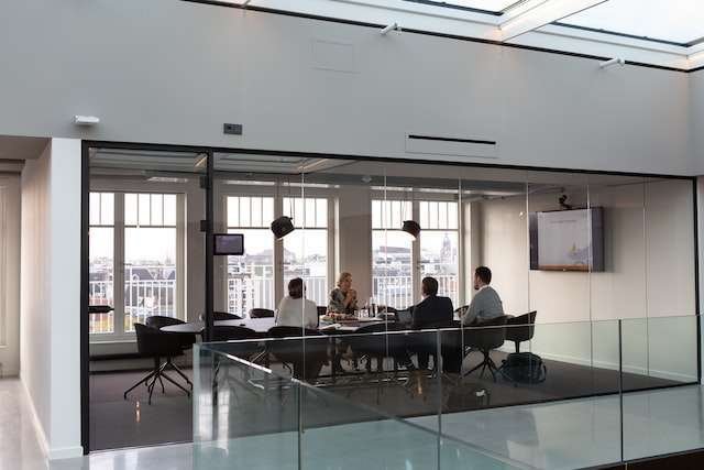 https://mutrol.com/wp-content/uploads/2022/10/Ventas-Institucionales-B2G-y-B2B.jpg