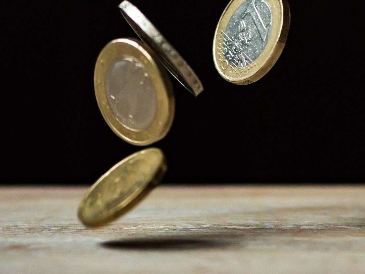 https://mutrol.com/wp-content/uploads/2022/11/Finanzas-Bancos-y-Private-Equity-1280x960.jpg